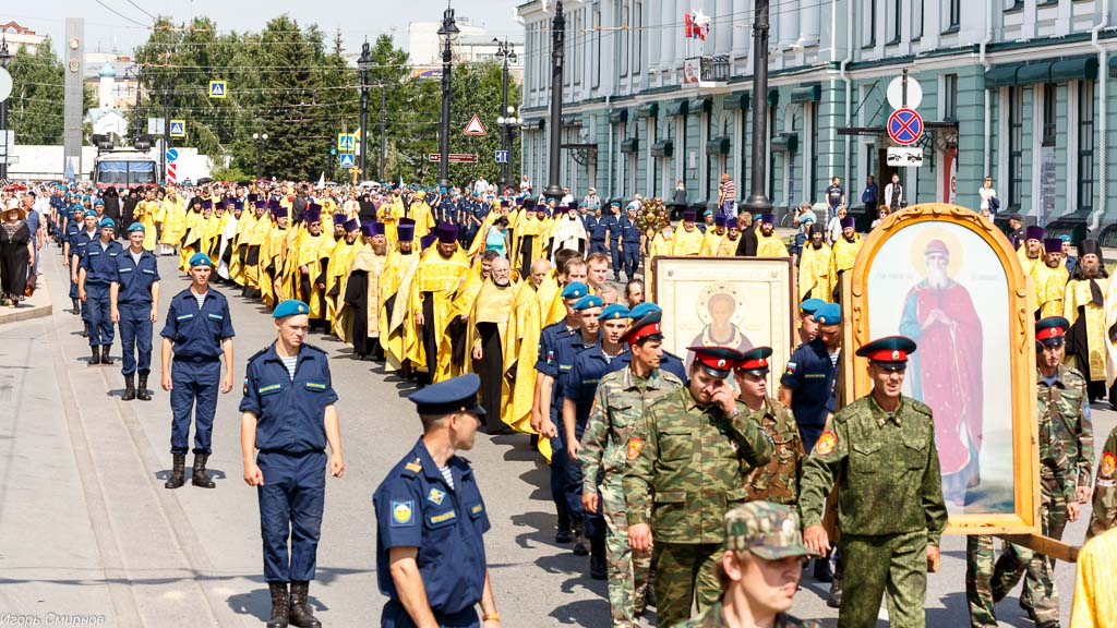 На Крестном ходе в 1030-летие Крещения Руси
