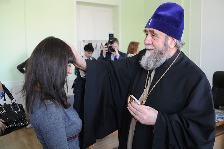 Нас воспитывает и питает слово